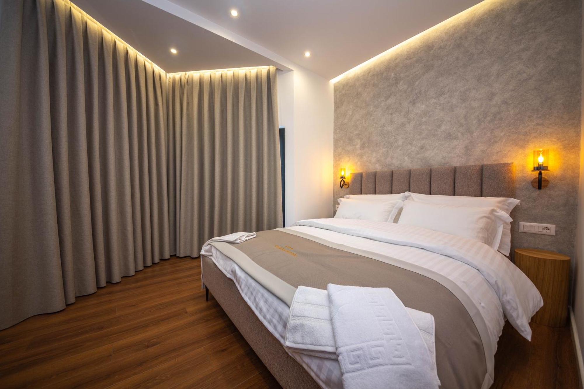 Hotel Riviera Kamez Dış mekan fotoğraf
