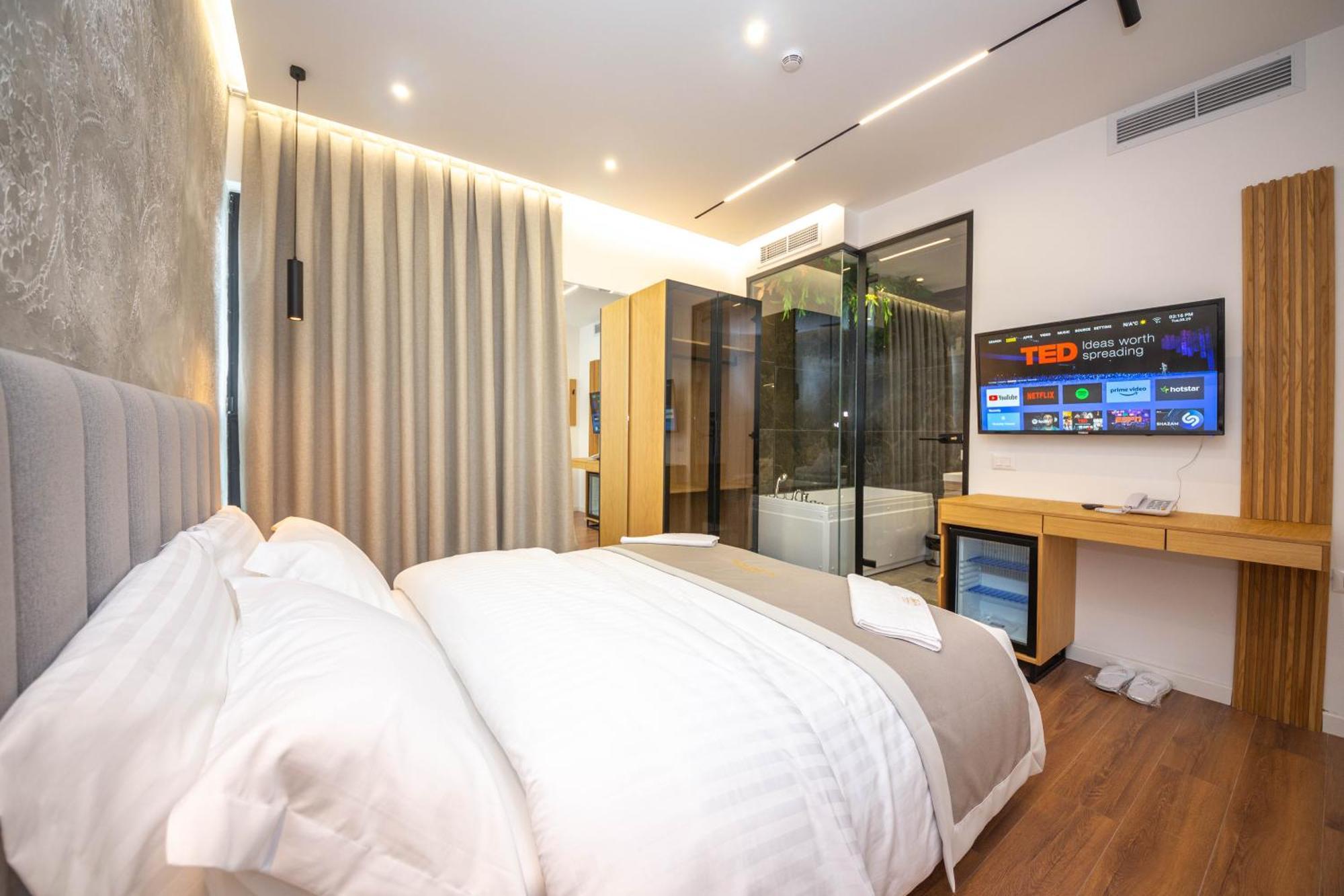 Hotel Riviera Kamez Dış mekan fotoğraf