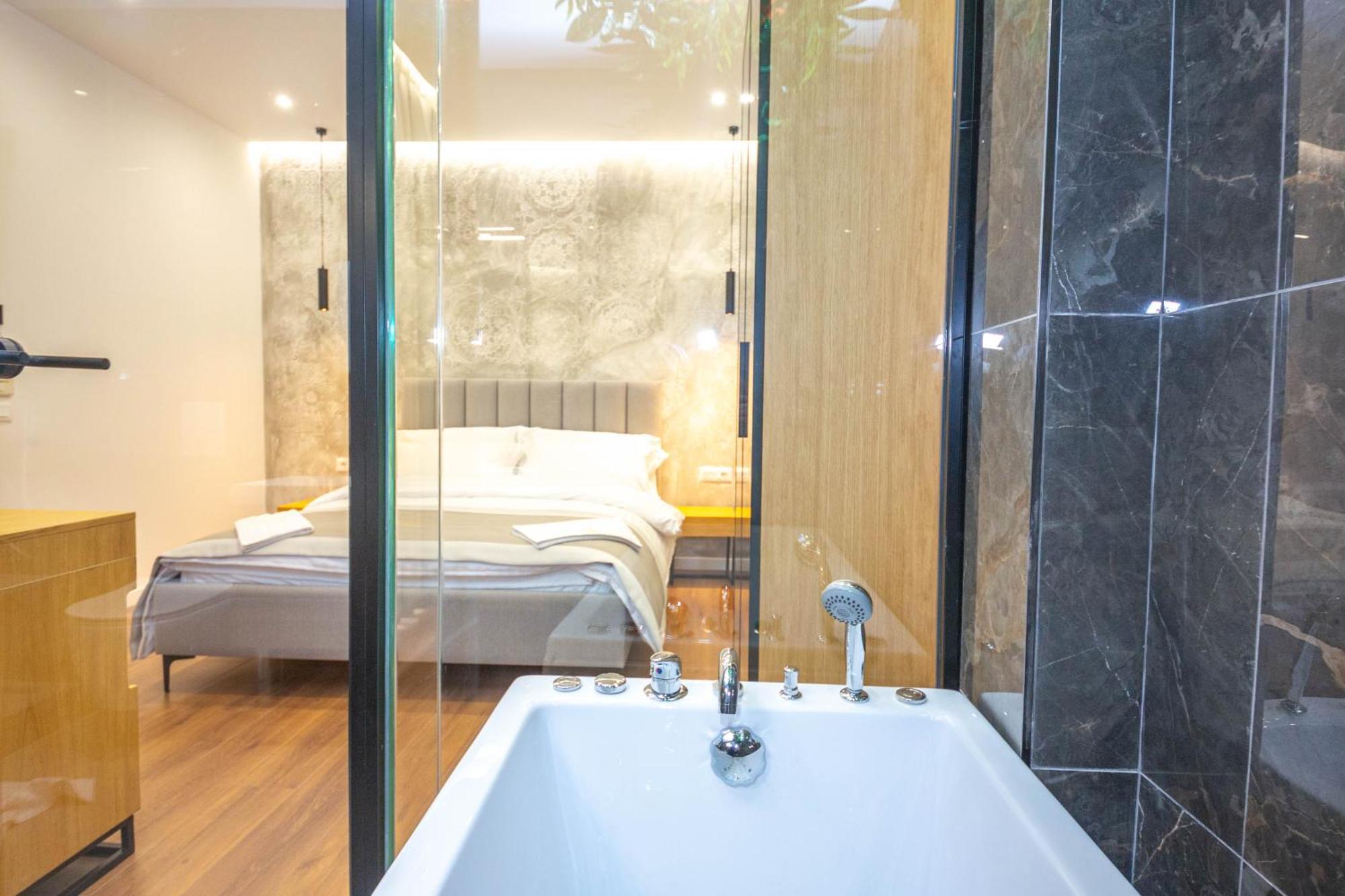 Hotel Riviera Kamez Dış mekan fotoğraf